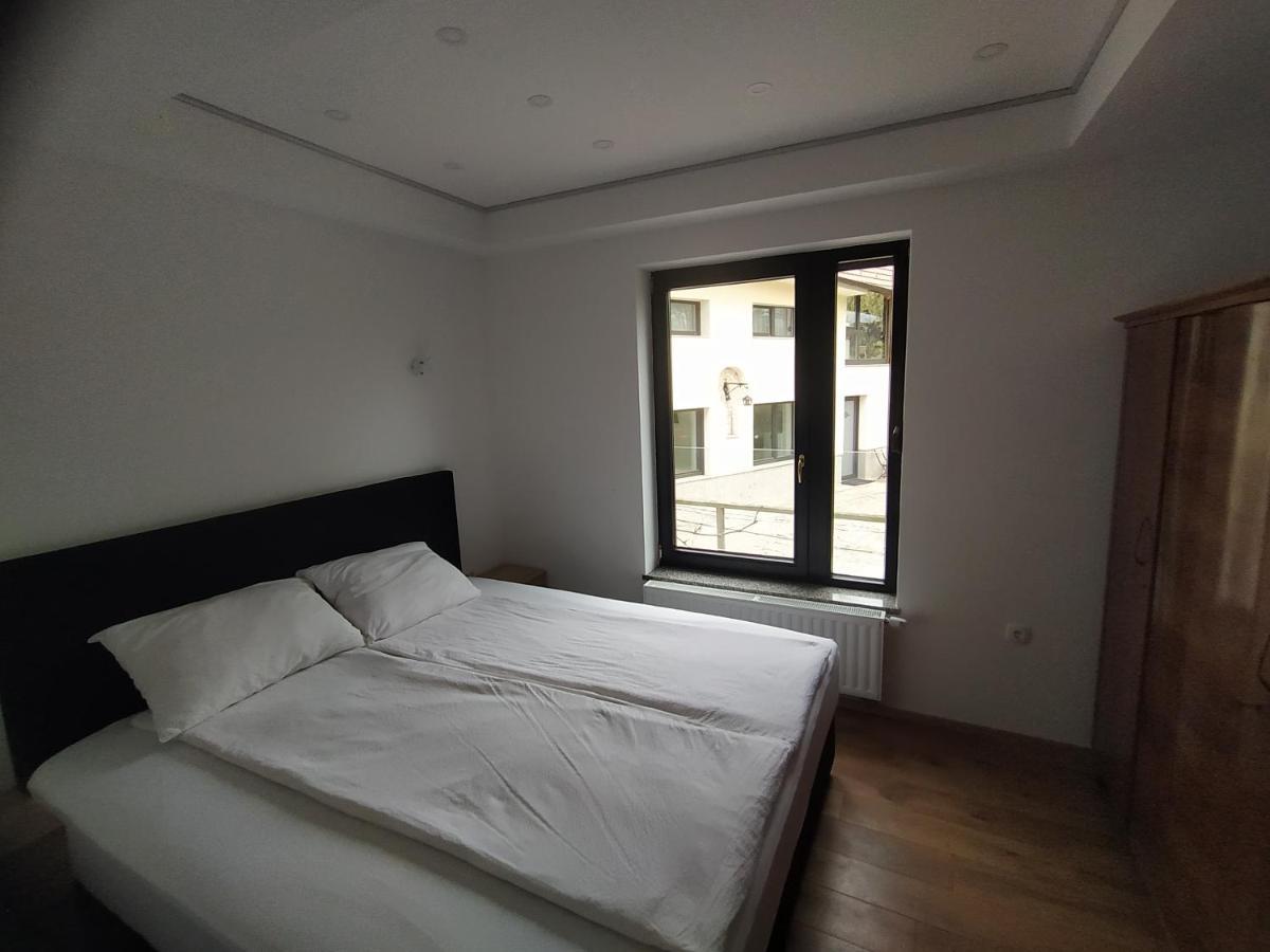 Apartmaji Maln 돌레니스케토플리체 외부 사진