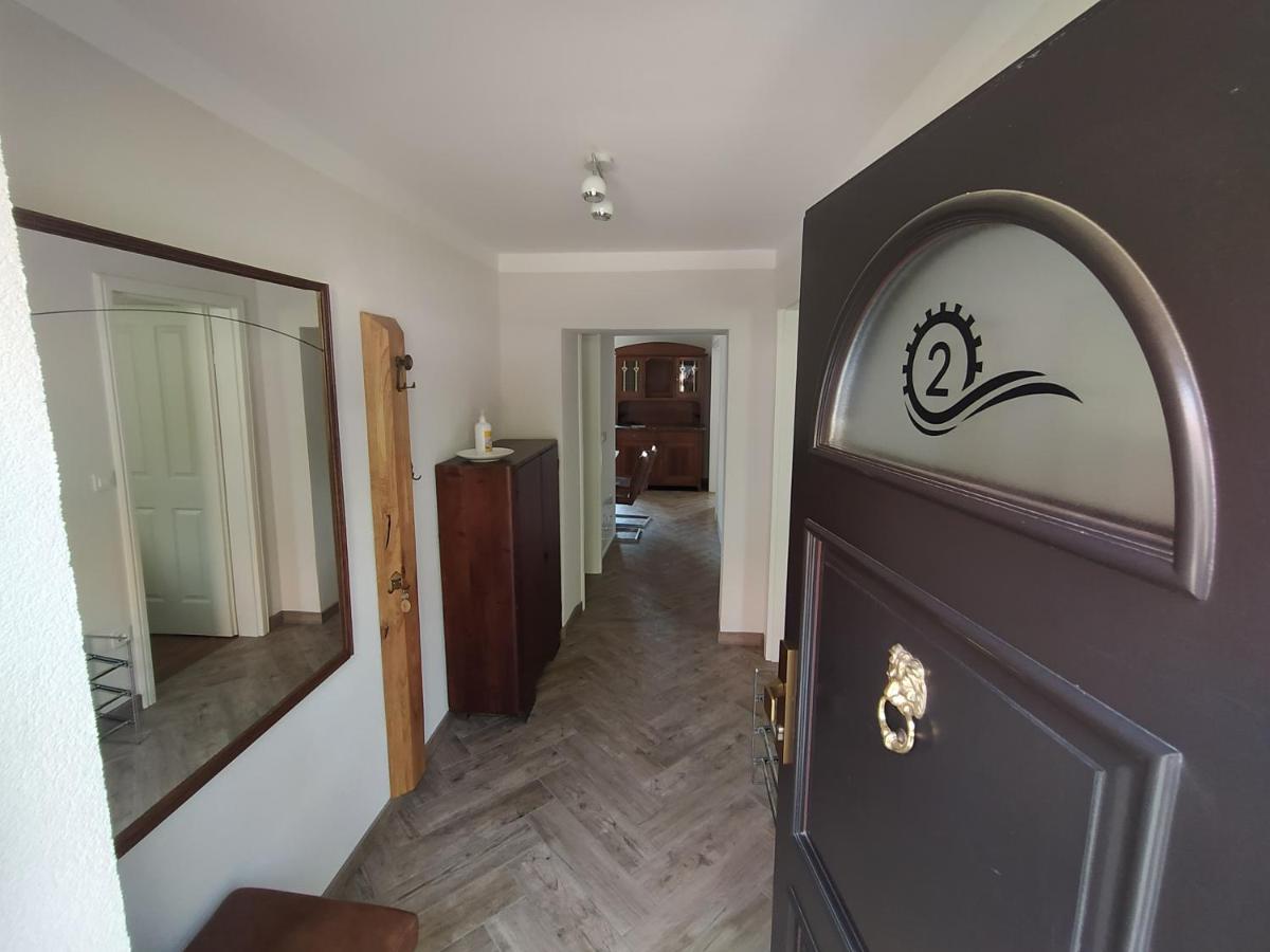 Apartmaji Maln 돌레니스케토플리체 외부 사진