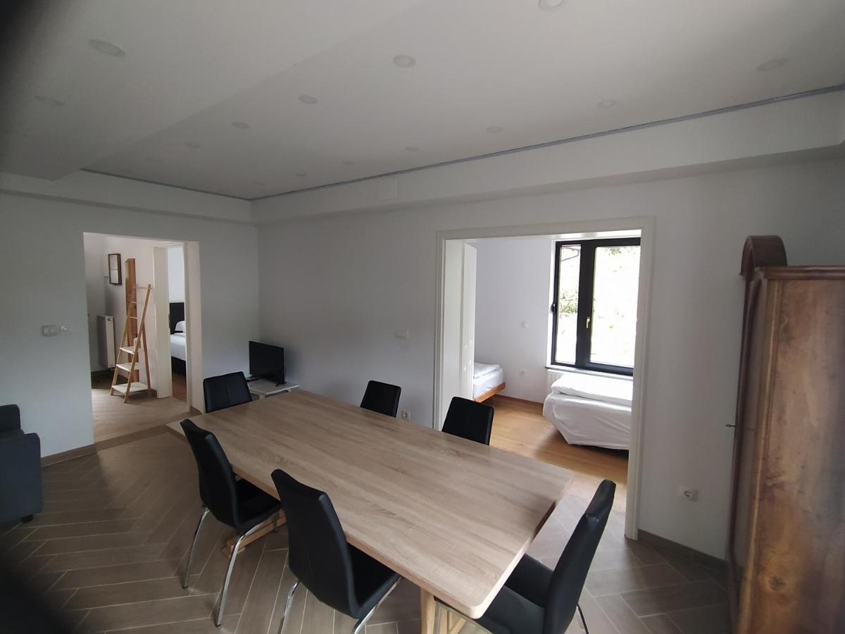 Apartmaji Maln 돌레니스케토플리체 외부 사진